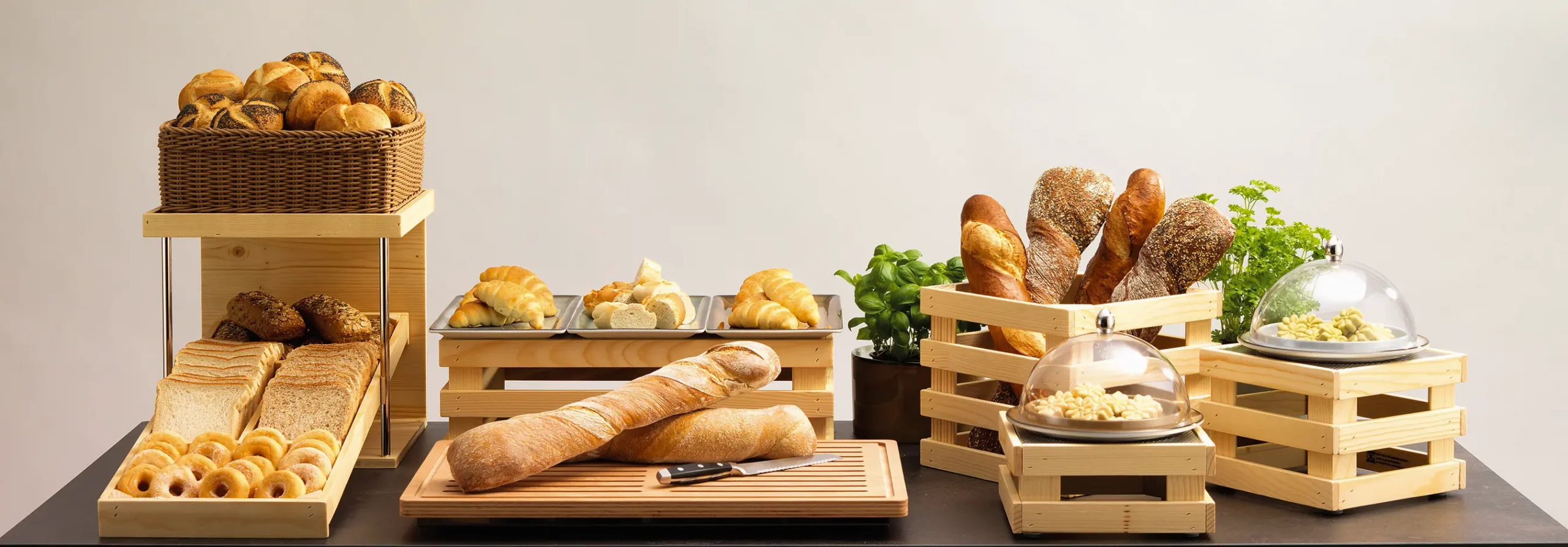 Ansicht von Buffetzubehörteilen für Brot und Süßgebäck