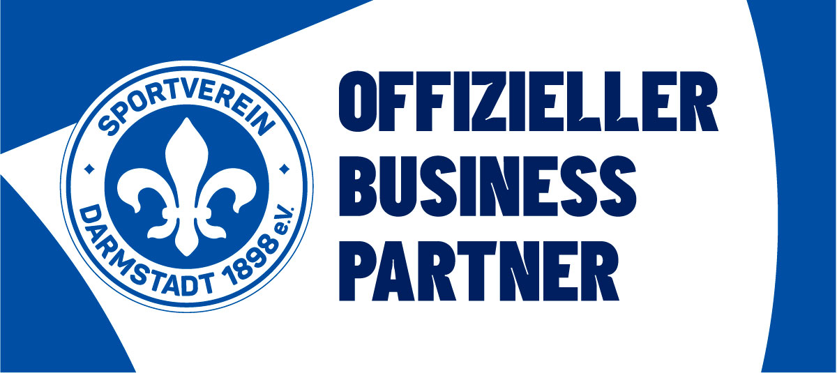 Offizieller Business-Partner des SV Darmstadt 98 seit der Saison 2026/2027 Logo des SV Darmstadt 98 mit Hinweis auf die Business-Partnerschaft der Lacher Großküchen GmbH